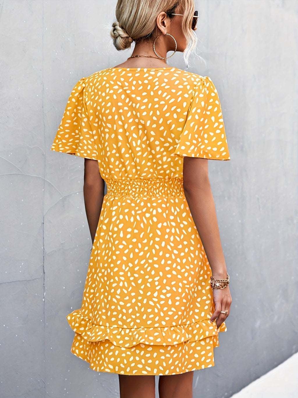 Sophisticated Dress with a Clean Classic Look