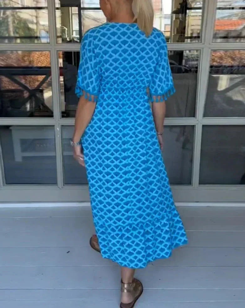 Gracefully Styled Dress for Any Occasion