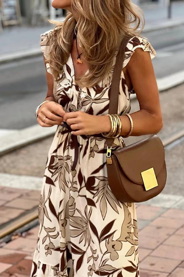 Effortlessly Elegant Dress with a Timeless Design