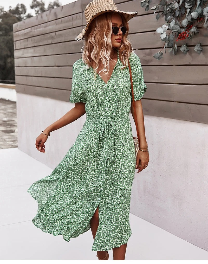 Beautifully Finished Dress in a Timeless Design