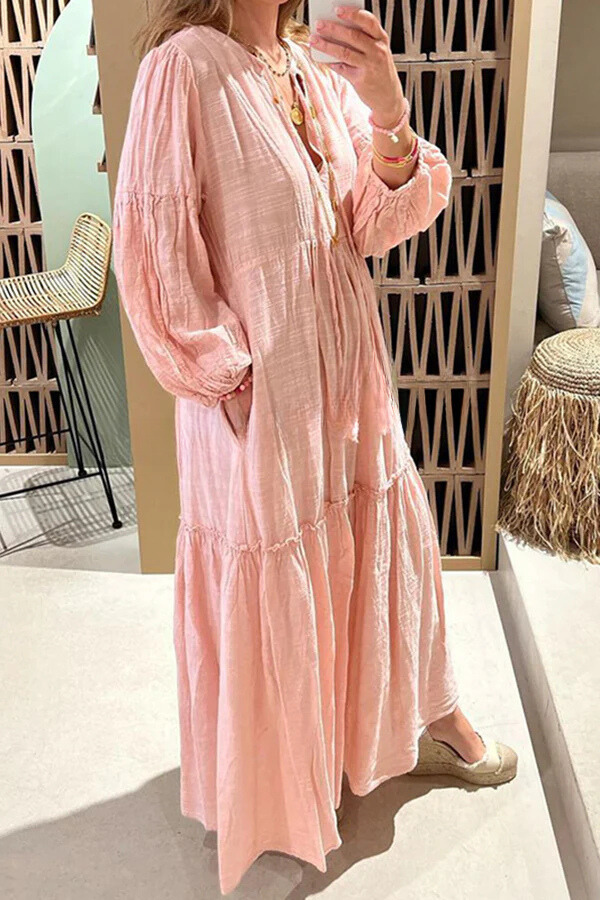 Effortlessly Elegant Dress with a Timeless Design