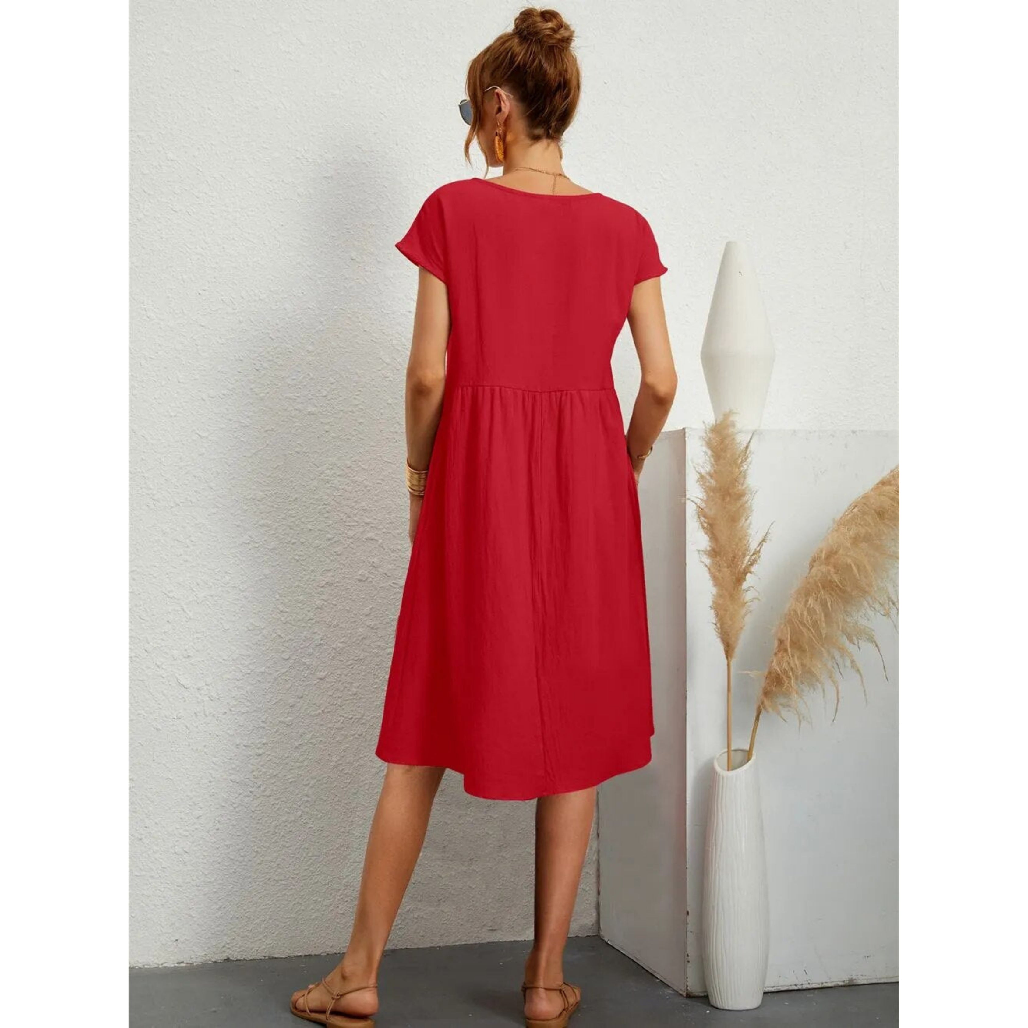 Gracefully Styled Dress for Any Occasion