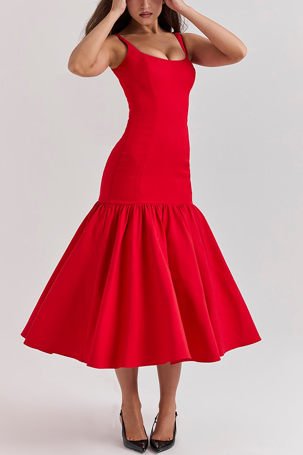 Beautifully Finished Dress in a Timeless Design