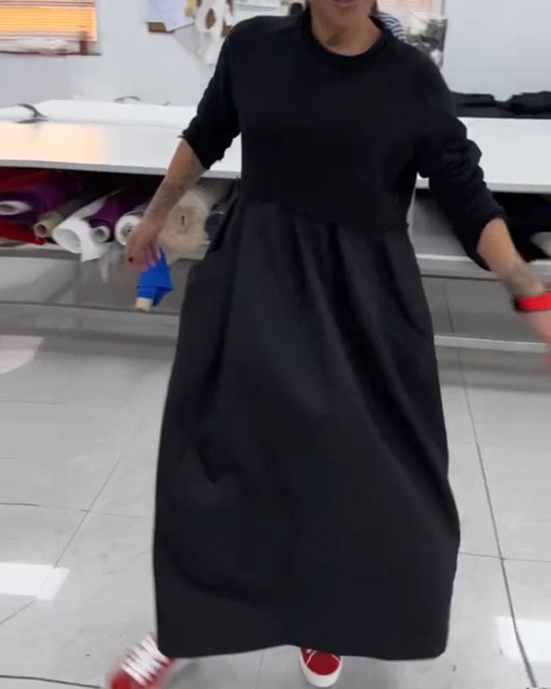 Classic Vintage Dress with a Flattering Fit