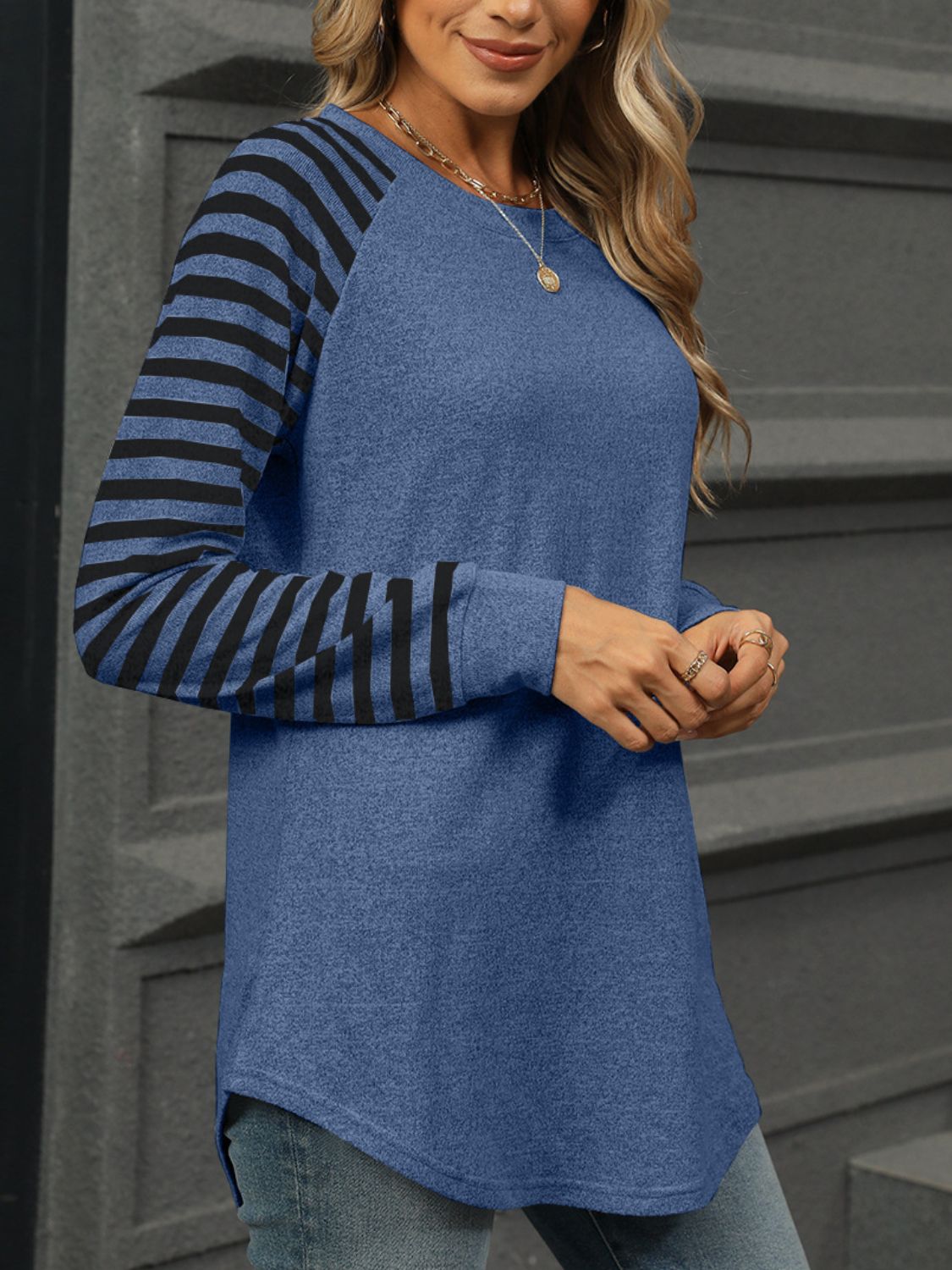 Well Tailored T-Shirt with a Graceful Silhouette