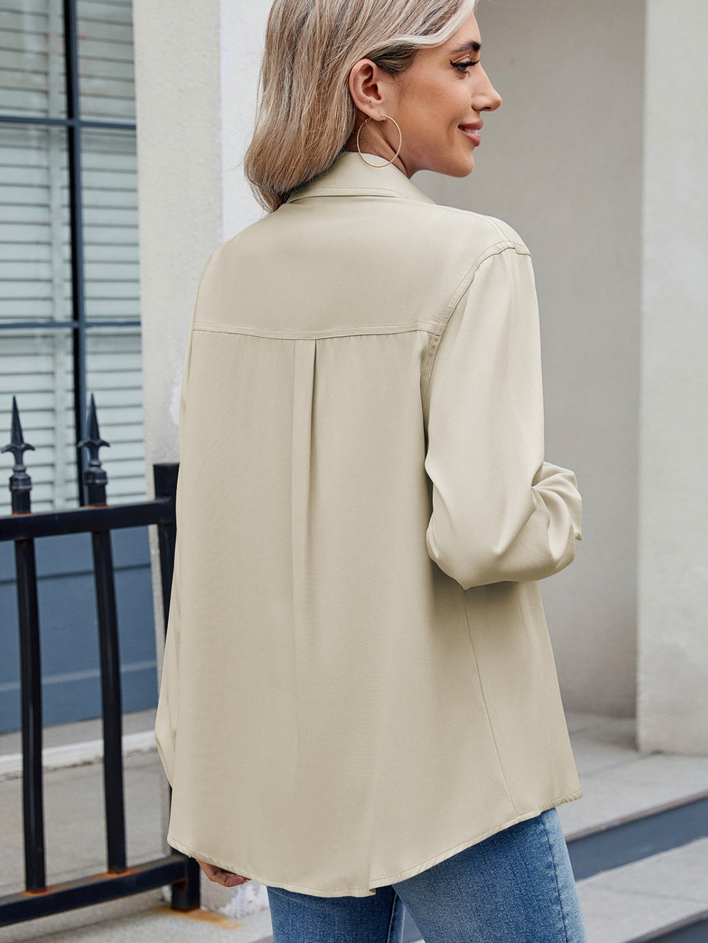 Well Tailored Shirt with a Graceful Silhouette