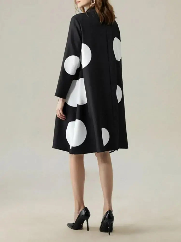 Sophisticated Dress with a Clean Classic Look