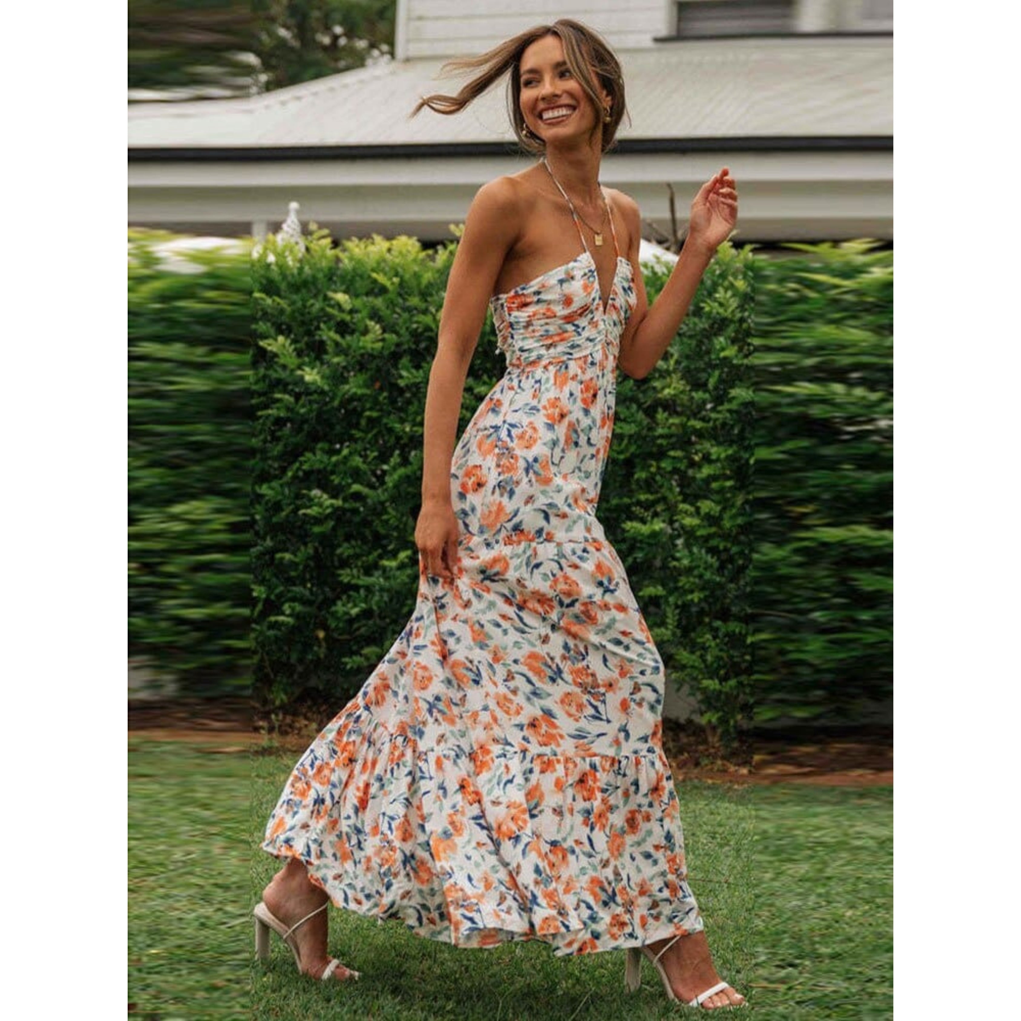 Well Tailored Dress with a Graceful Silhouette