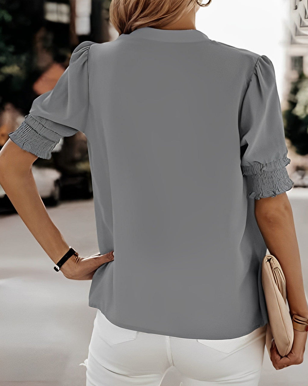 Sophisticated Blouse with a Clean Classic Look