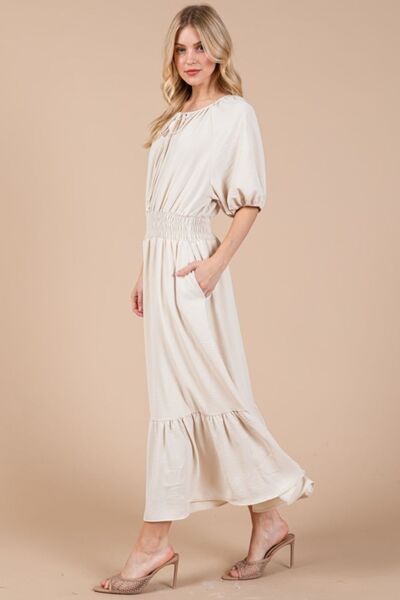 Beautifully Finished Dress in a Timeless Design