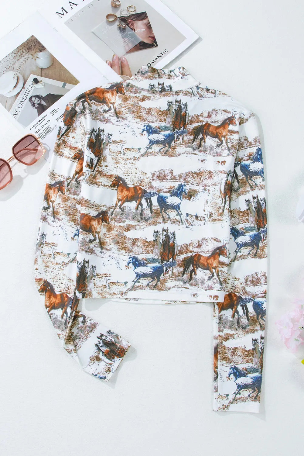Well Tailored T-Shirt with a Graceful Silhouette