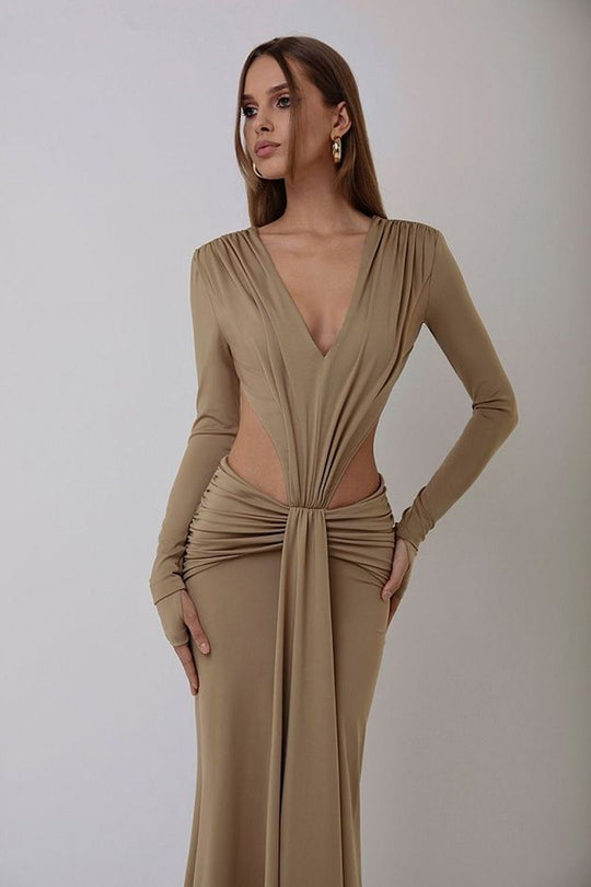 Sophisticated Dress with a Clean Classic Look
