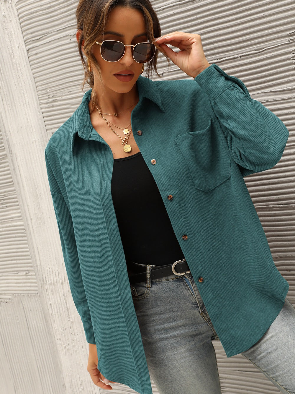 Sophisticated Blouse with a Clean Classic Look