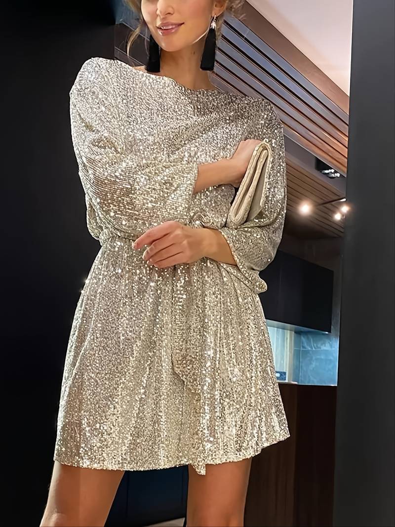 Sophisticated Dress with a Clean Classic Look