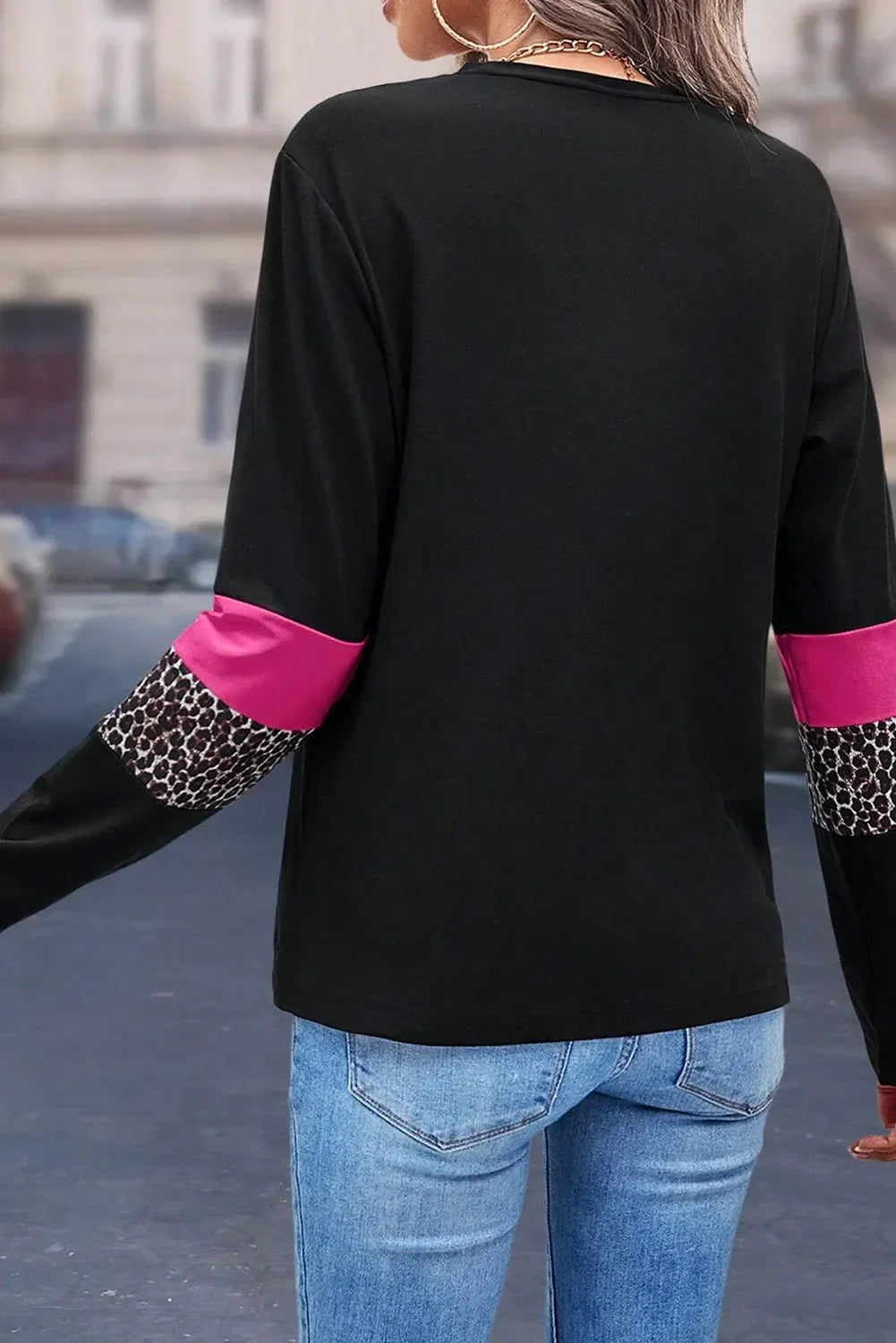 Beautifully Crafted Blouse in a Classic Style