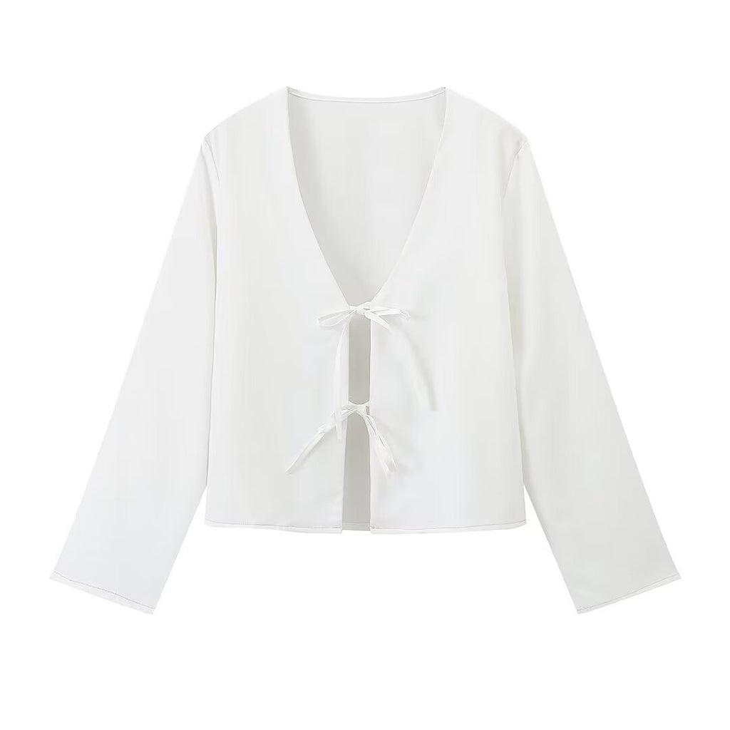Effortlessly Elegant Blouse with a Timeless Design