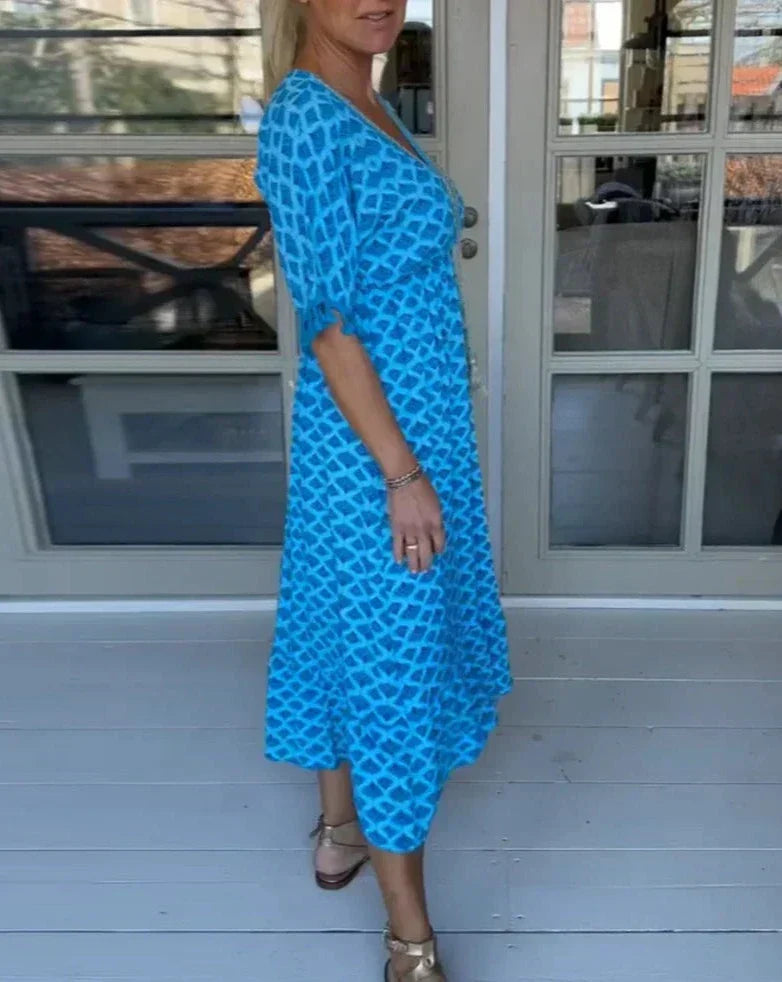 Gracefully Styled Dress for Any Occasion