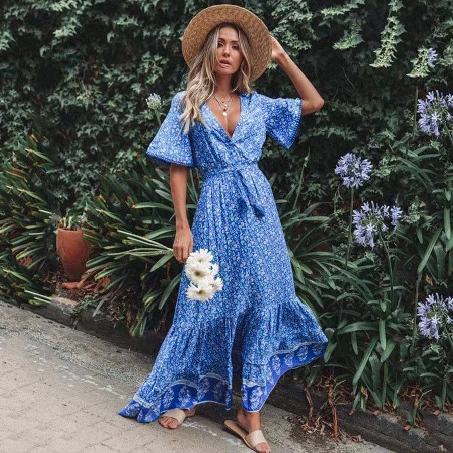 Classic Vintage & Enduringly Stylish Dress