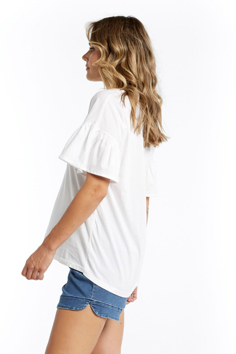 Well Tailored Shirt with a Graceful Silhouette