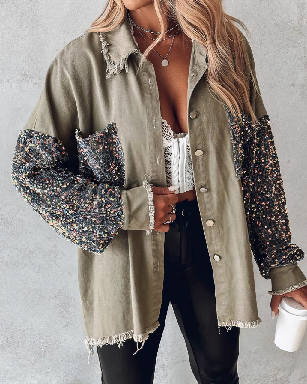 Effortlessly Elegant Shirt with a Timeless Design