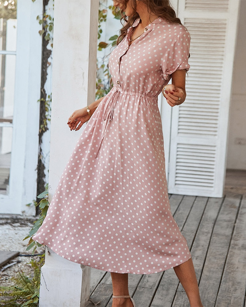 Well Tailored Dress with a Graceful Silhouette