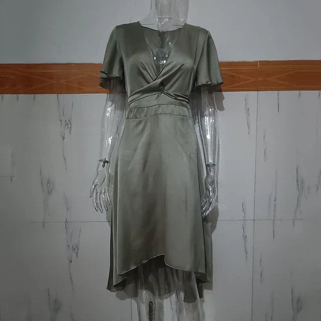 Gracefully Styled Dress for Any Occasion