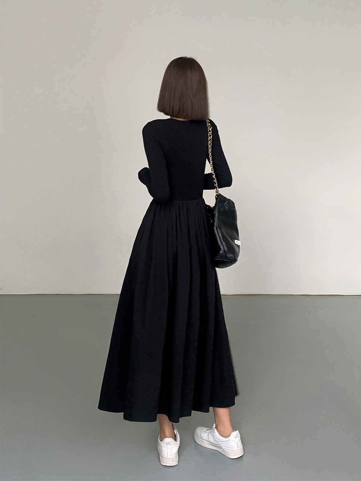 Polished Dress with an Effortless Classic Look