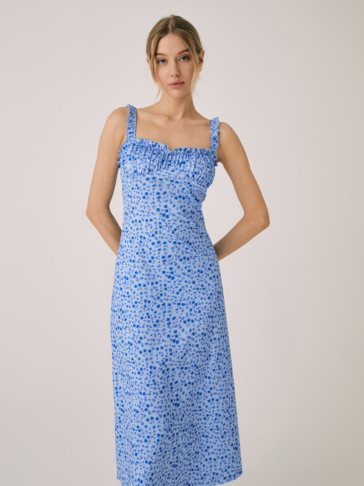 Beautifully Crafted Dress in a Classic Style