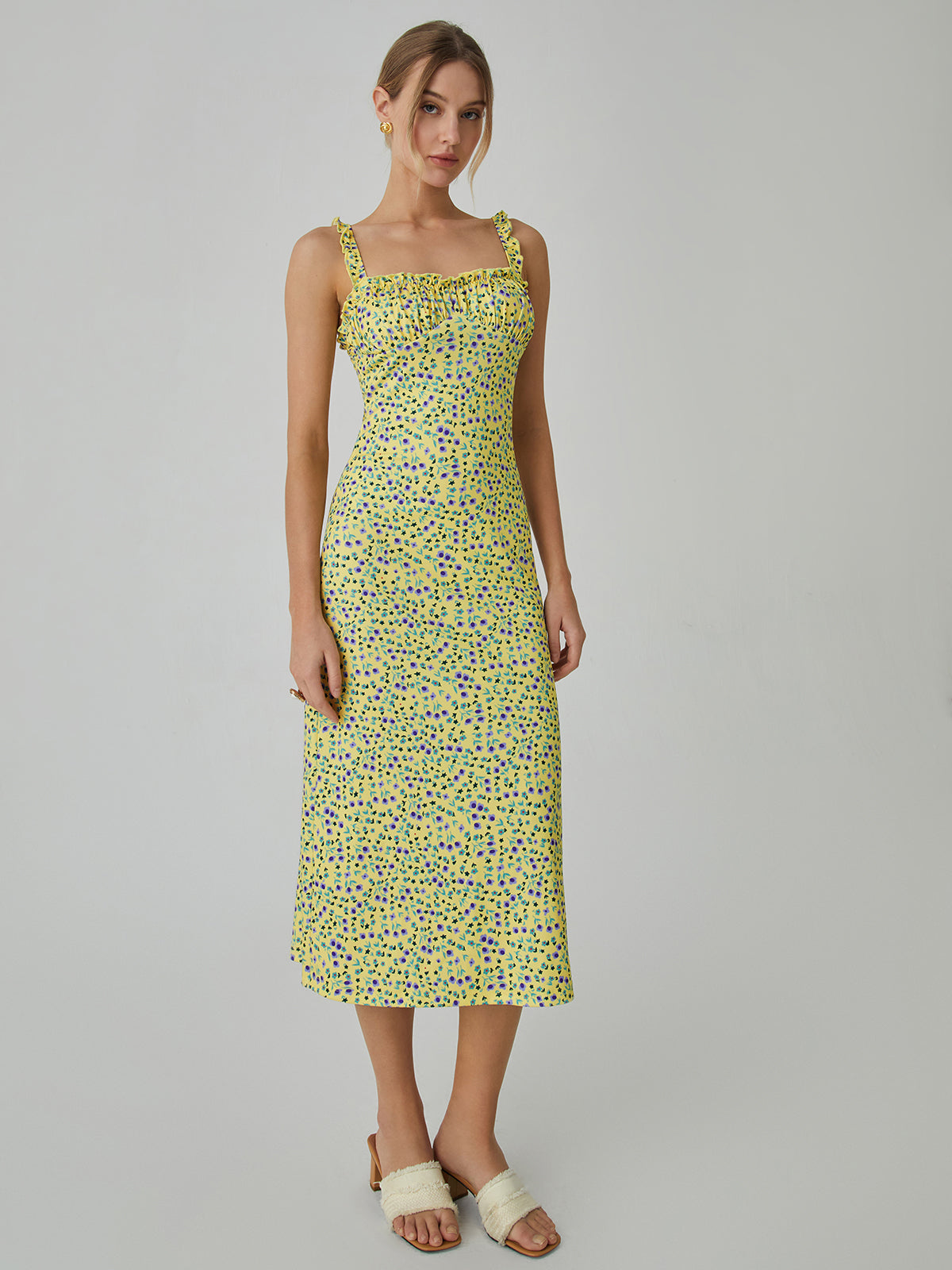Beautifully Crafted Dress in a Classic Style