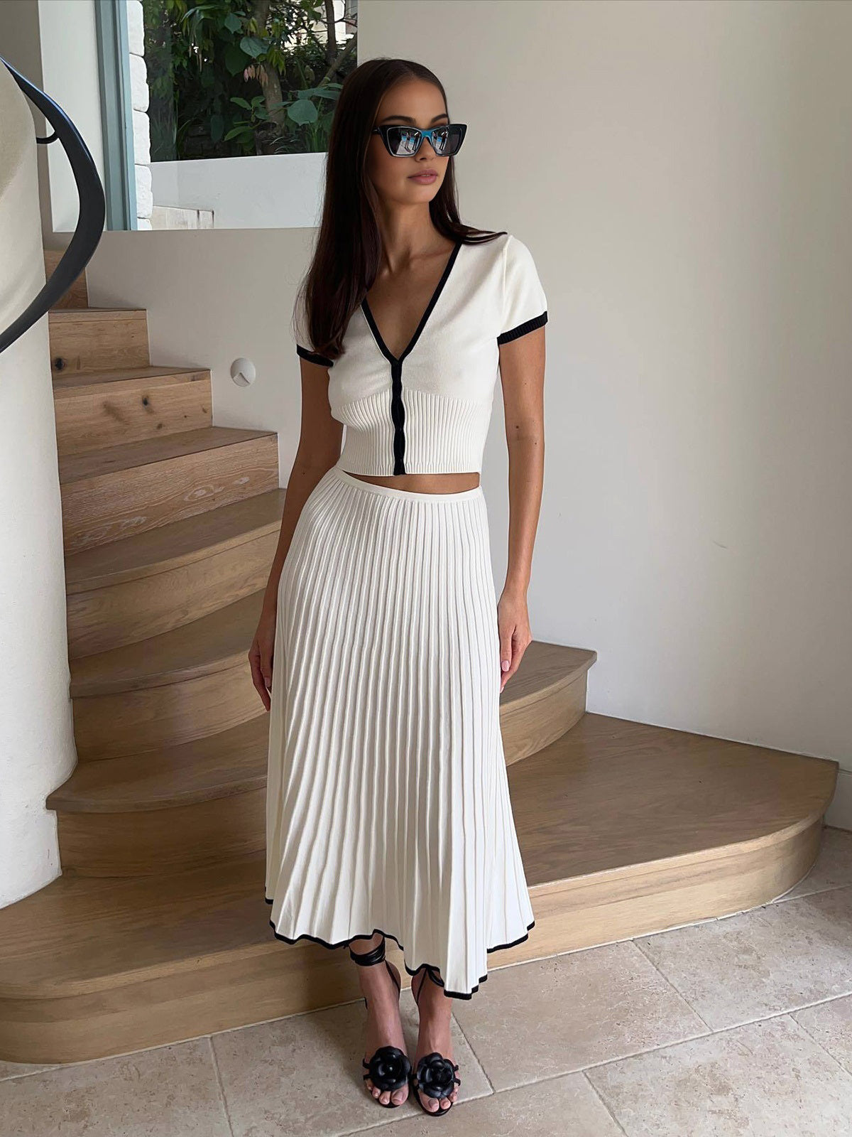 Sophisticated Dress with a Clean Classic Look