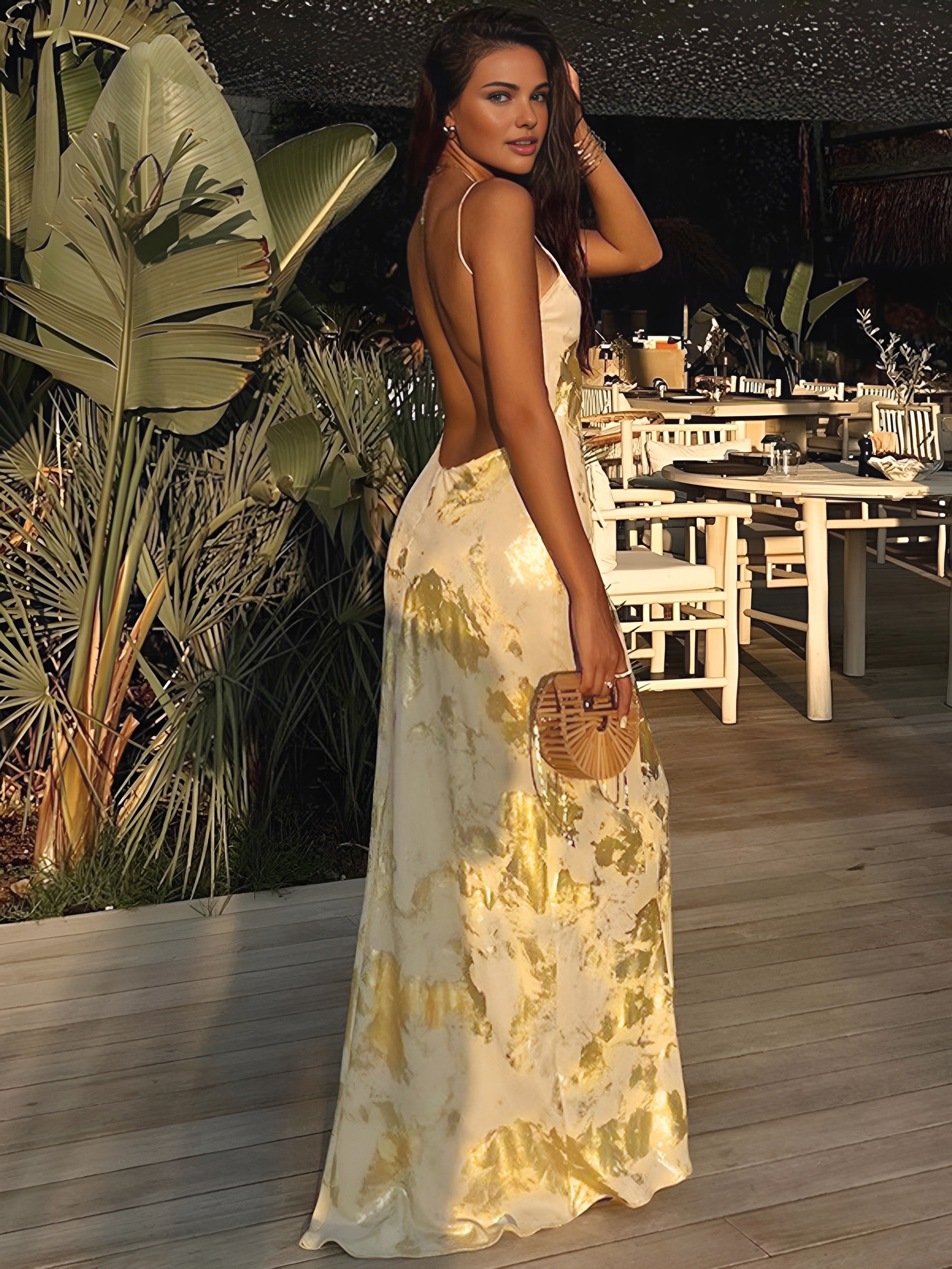 Gracefully Styled Dress for Any Occasion