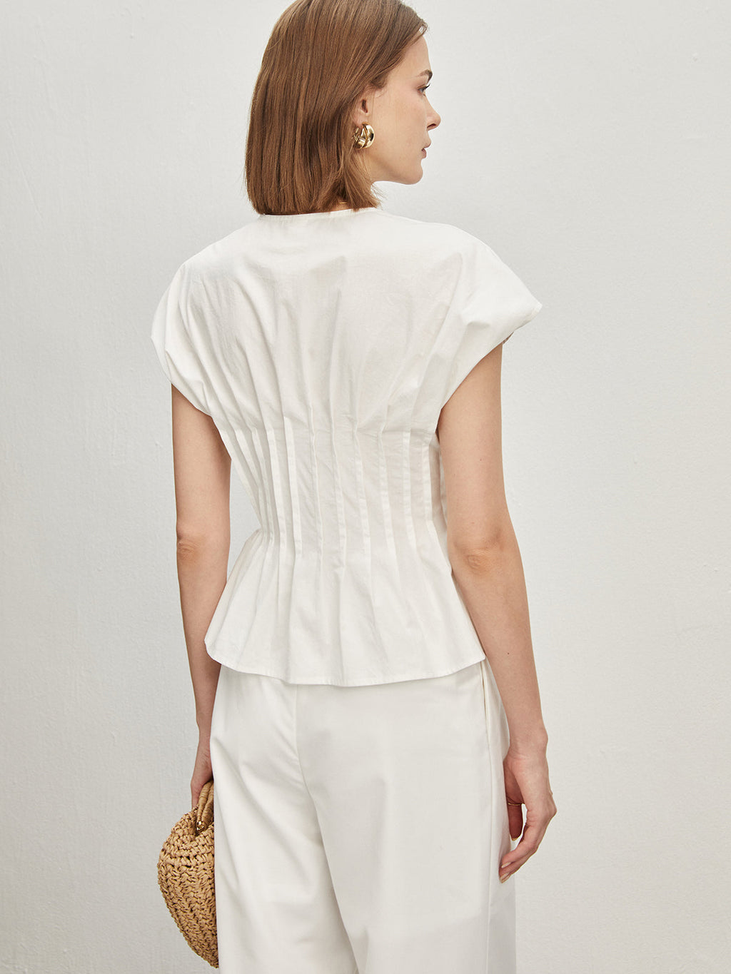Beautifully Crafted Blouse in a Classic Style