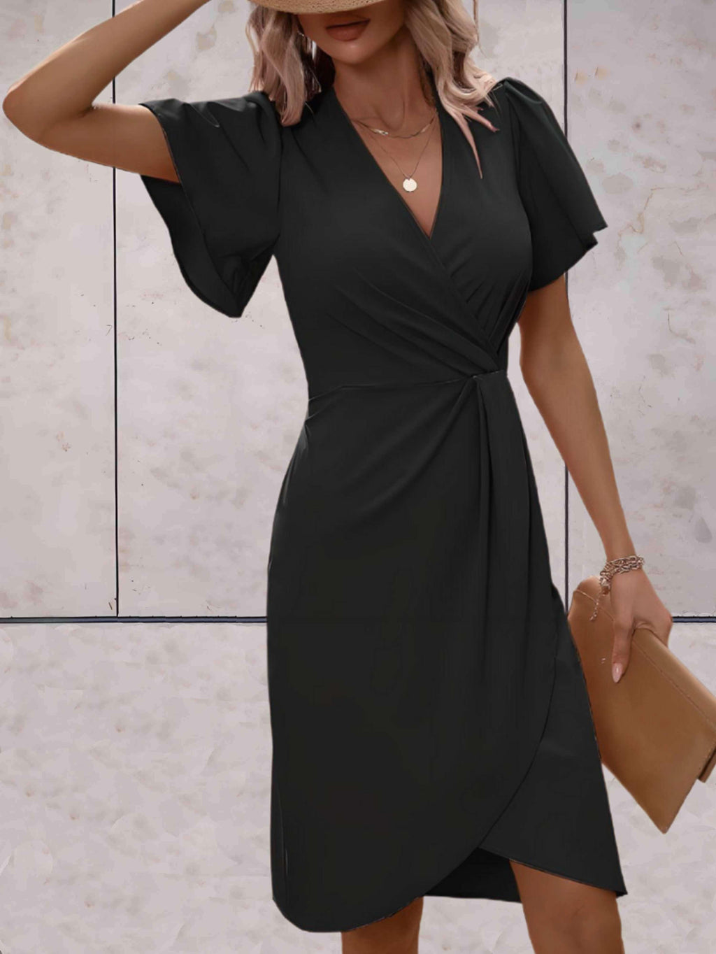 Beautifully Crafted Dress in a Classic Style
