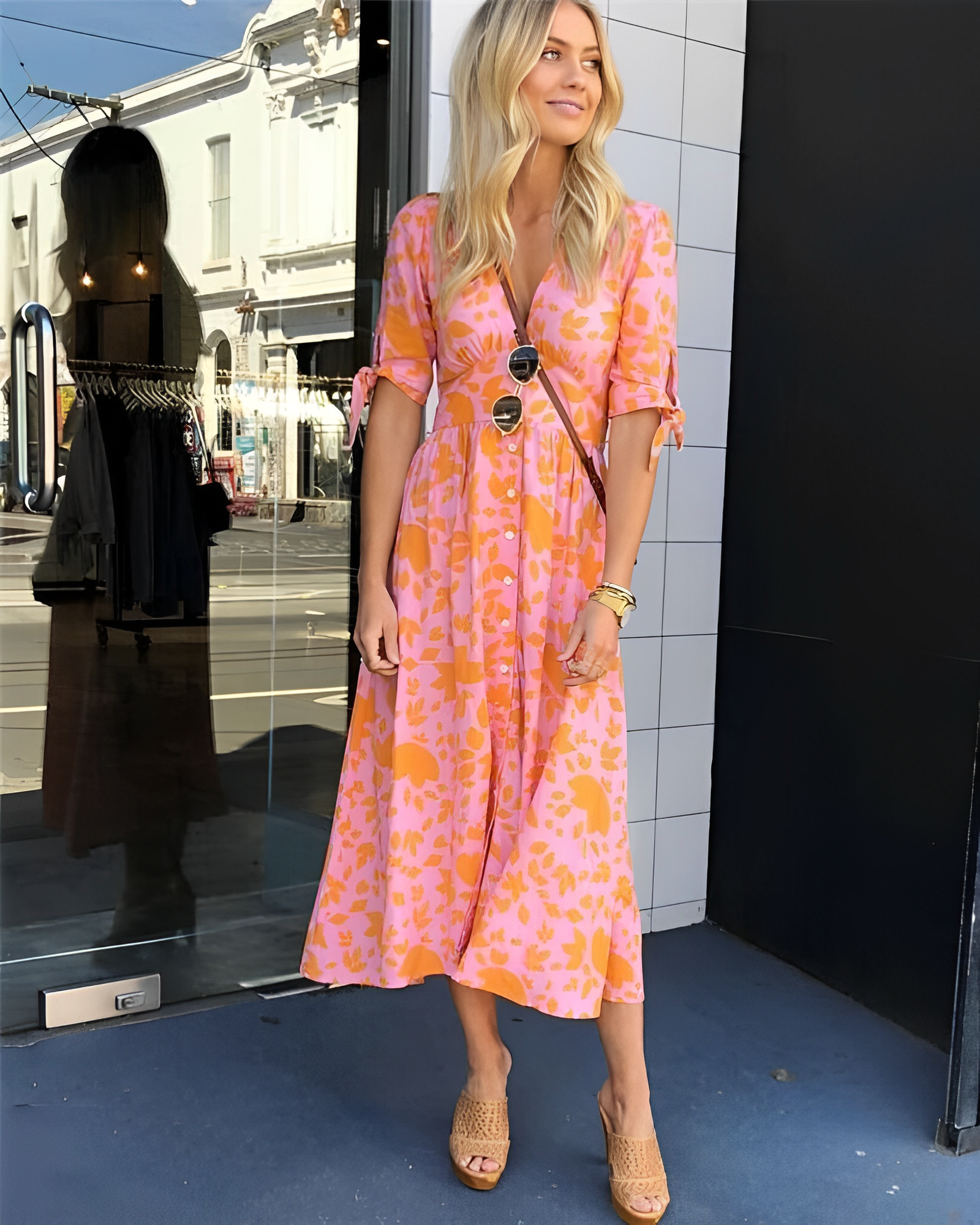 Well Tailored Dress with a Graceful Silhouette