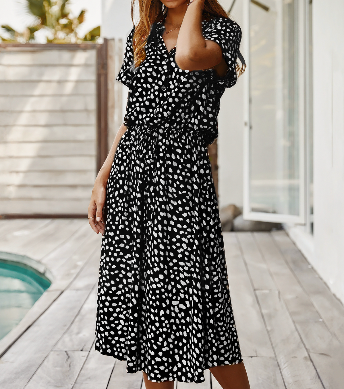 Classic Vintage Dress with a Flattering Fit