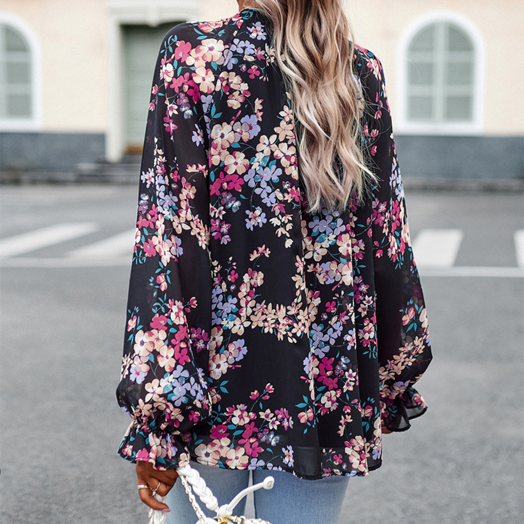 Sophisticated Blouse with a Clean Classic Look