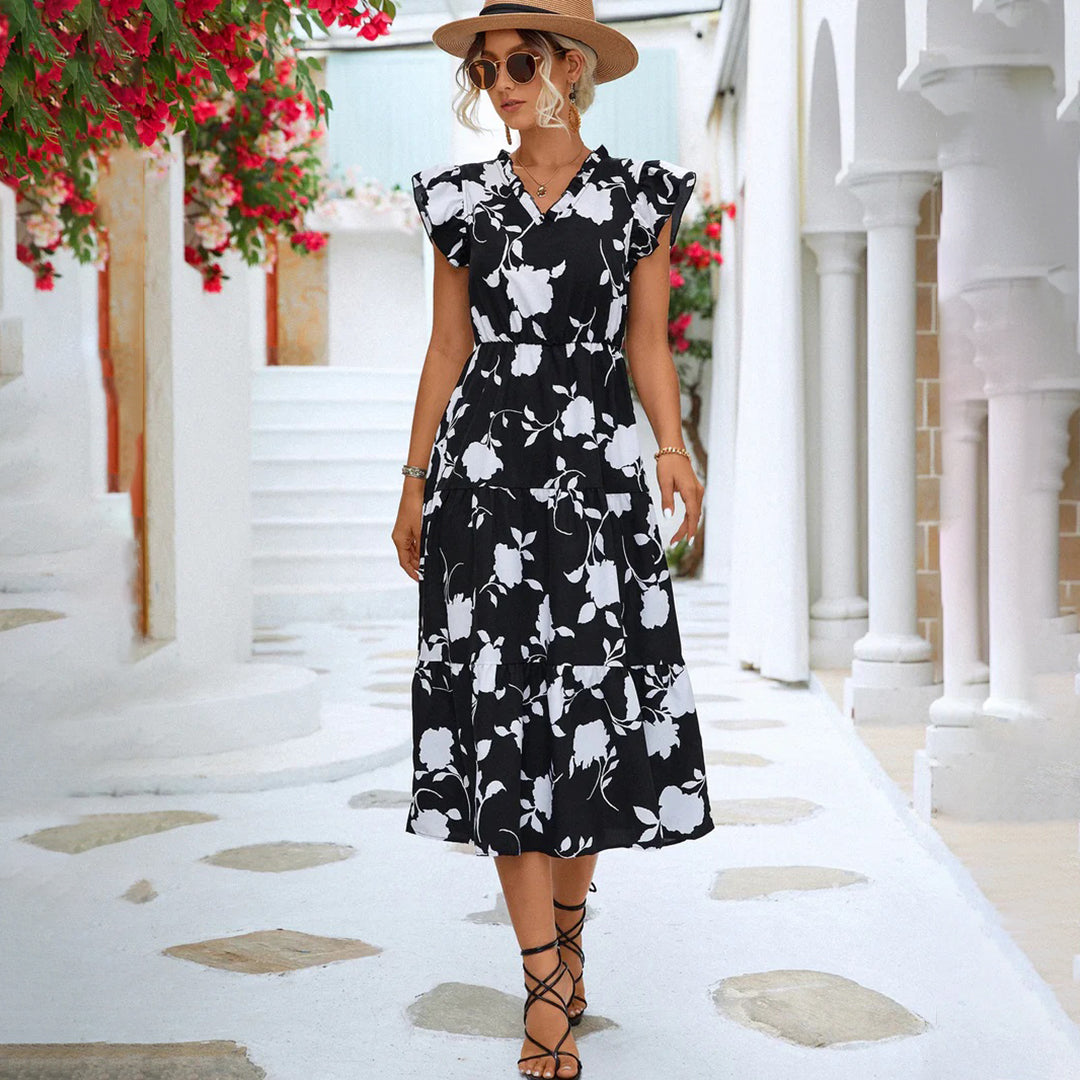 Well Tailored Dress with a Graceful Silhouette