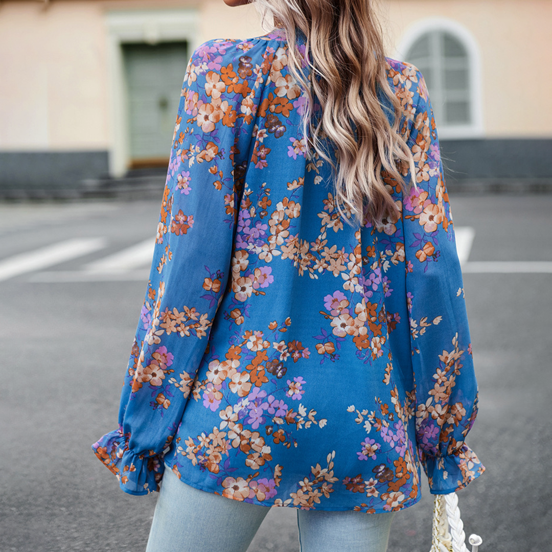 Sophisticated Blouse with a Clean Classic Look