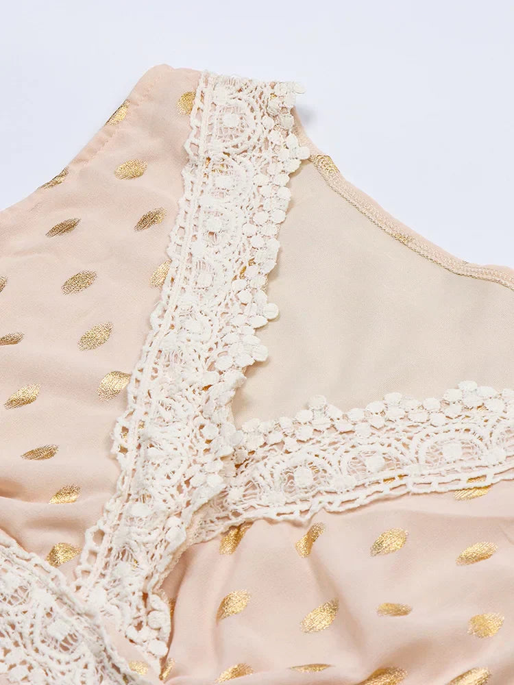 Classic Vintage & Enduringly Stylish Dress