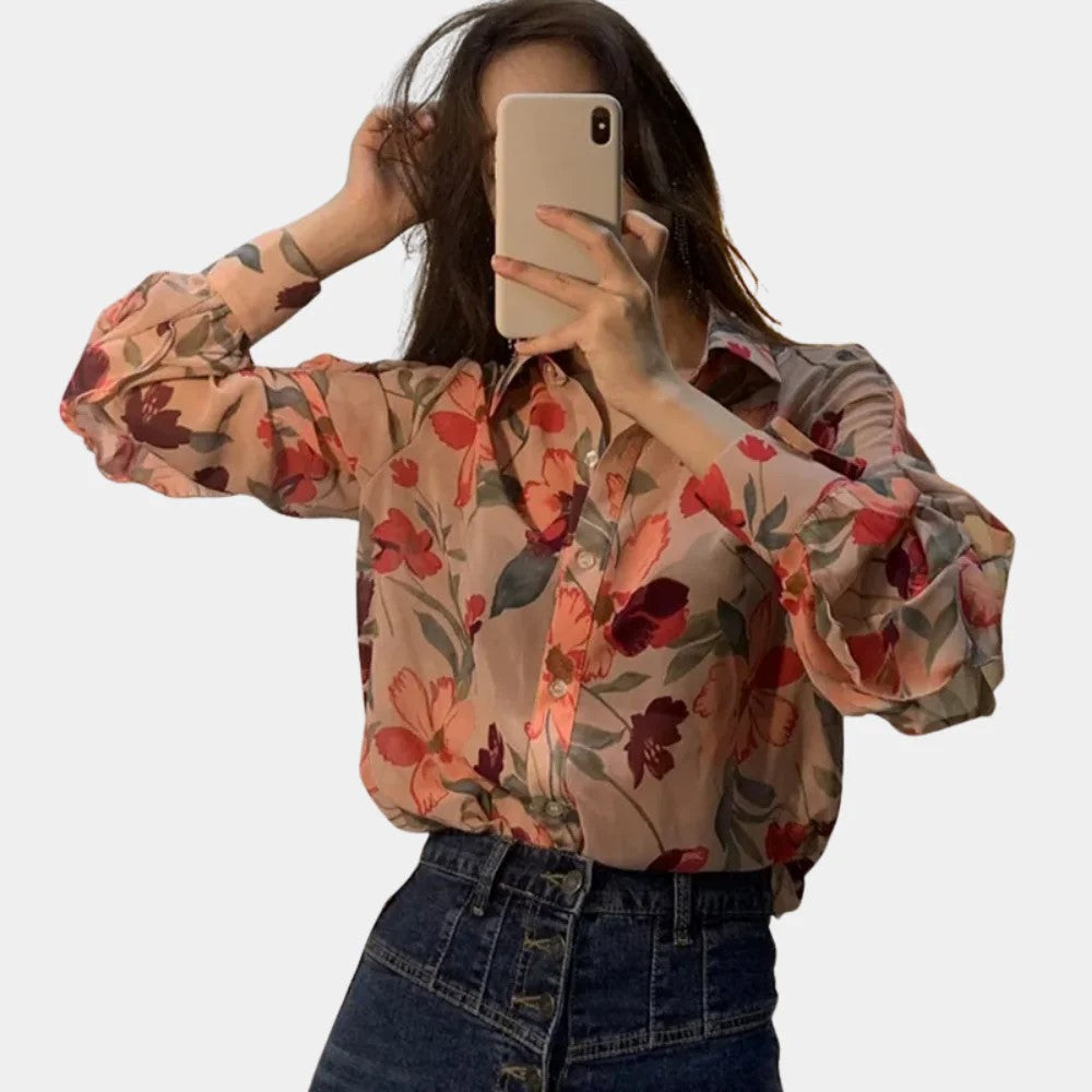 Classic Vintage Blouse with a Flattering Fit