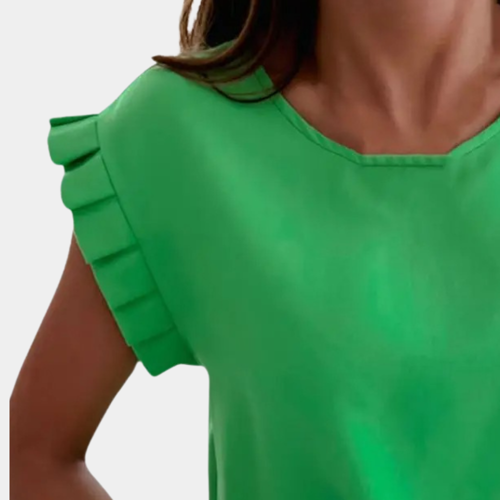 Sophisticated Blouse with a Clean Classic Look