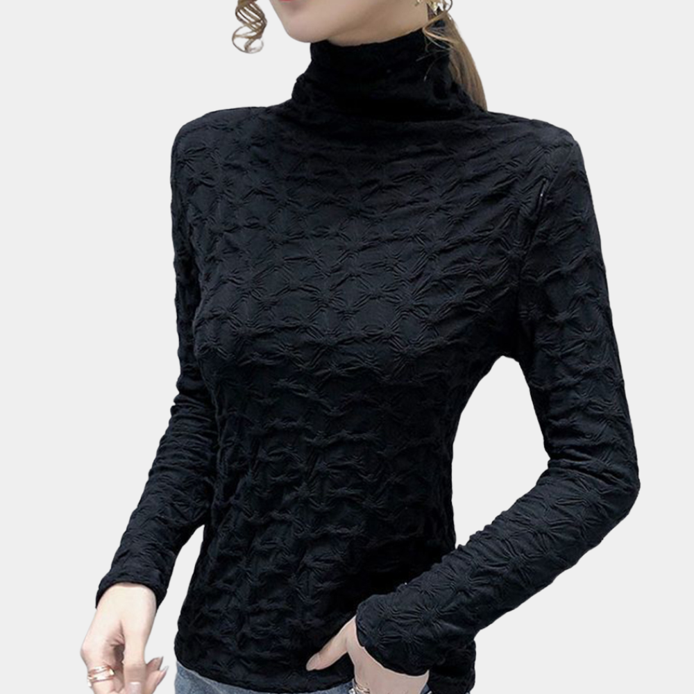 Beautifully Crafted Blouse in a Classic Style