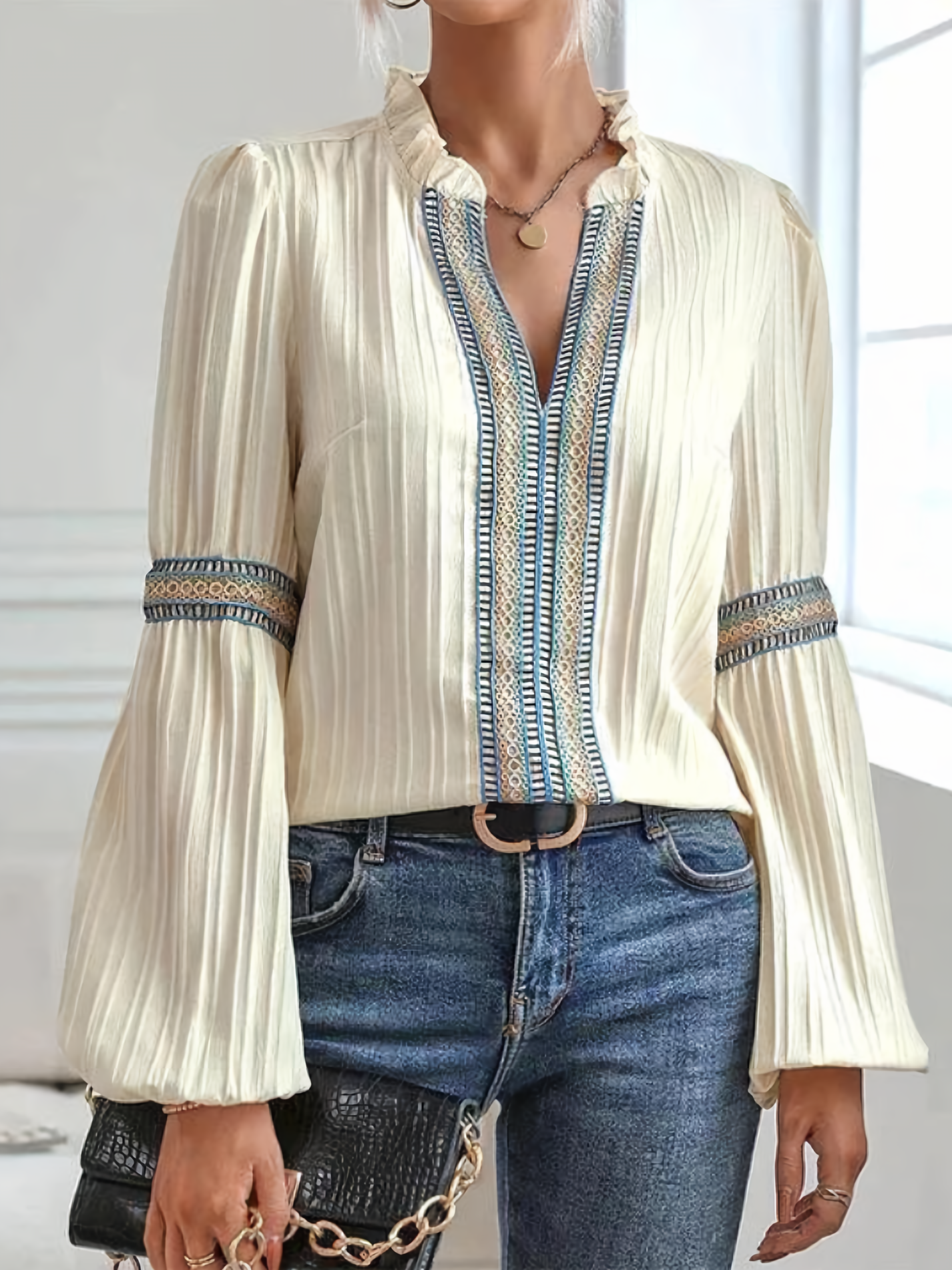 Classic Vintage Shirt with a Flattering Fit