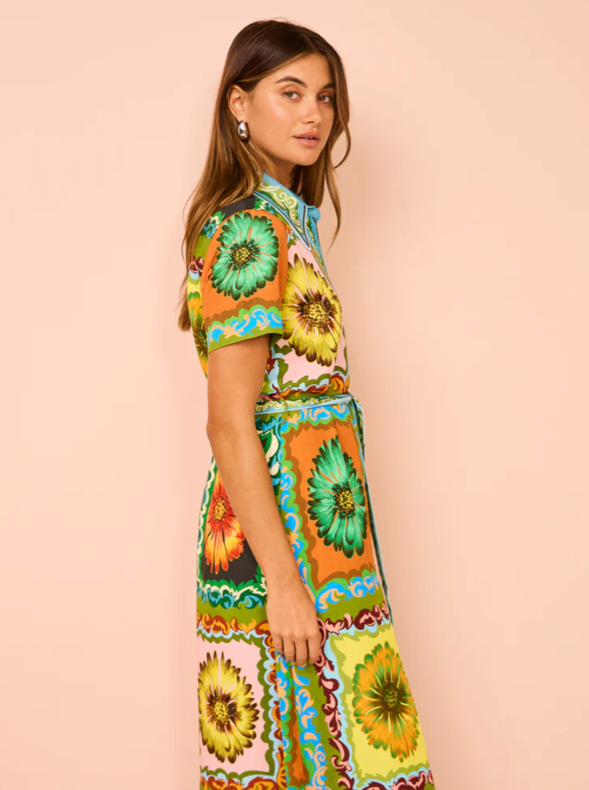 Sophisticated Dress with a Clean Classic Look