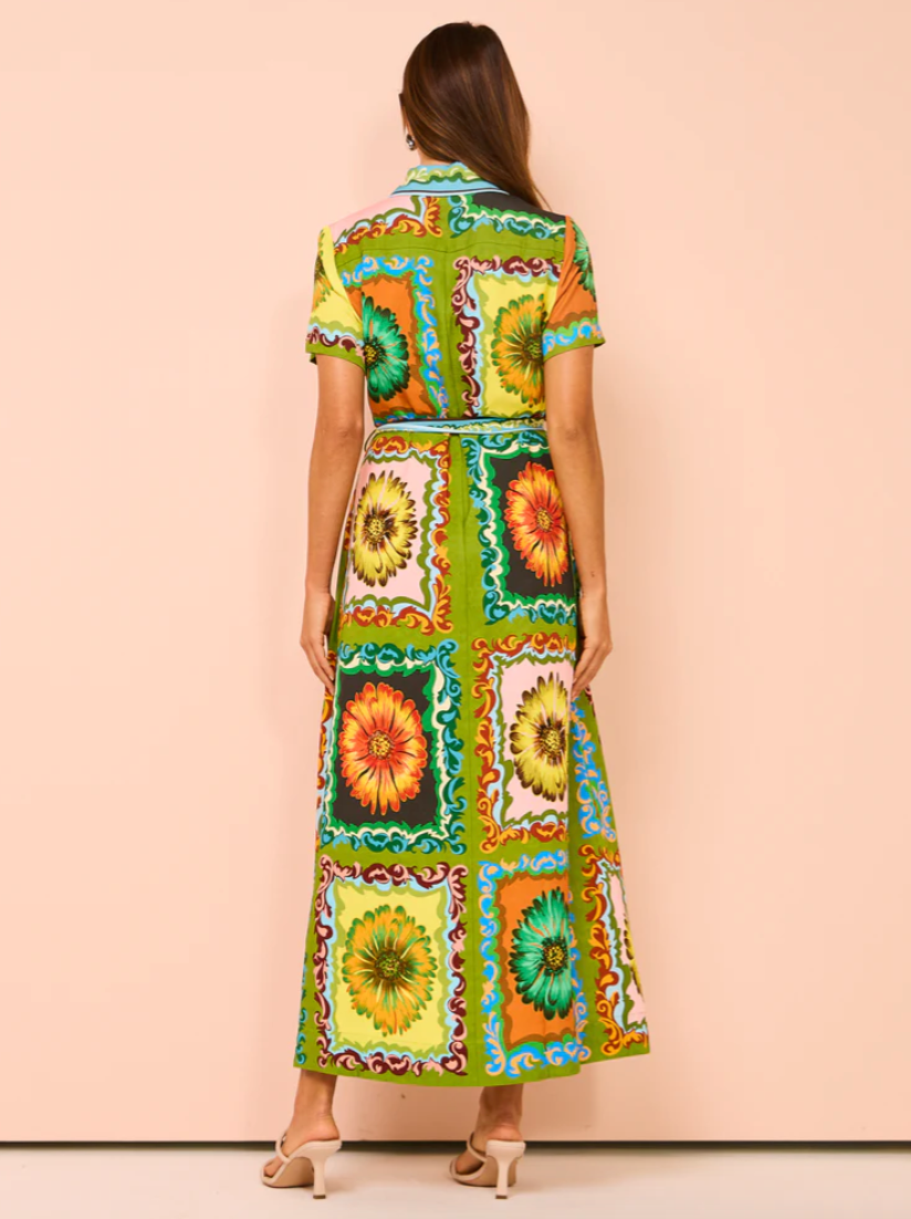 Sophisticated Dress with a Clean Classic Look