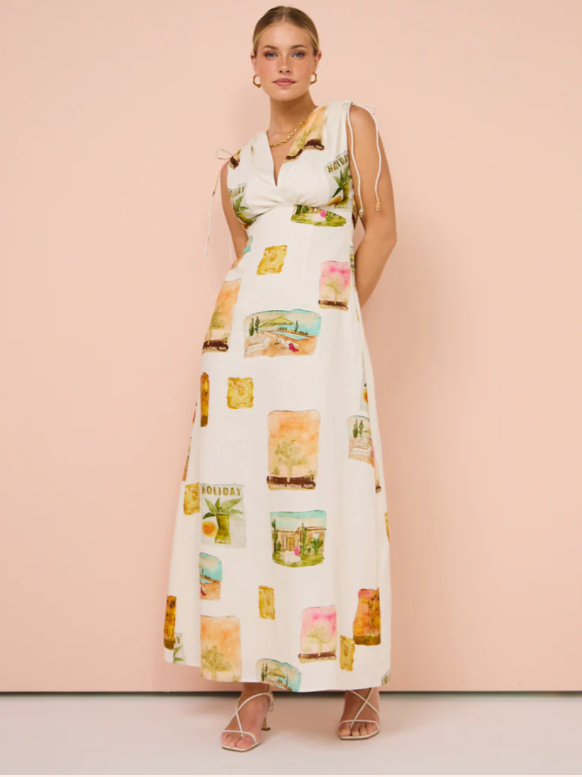 Beautifully Crafted Dress in a Classic Style