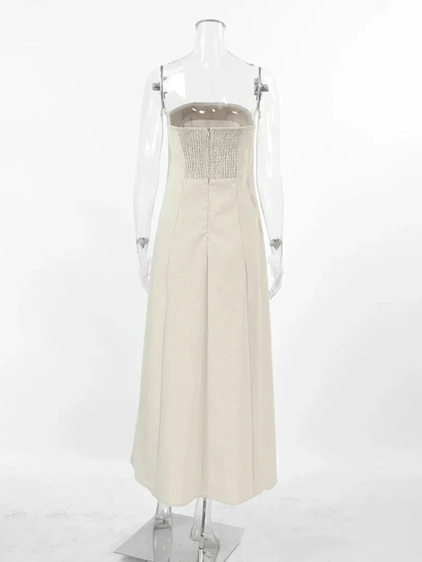 Beautifully Crafted Dress in a Classic Style