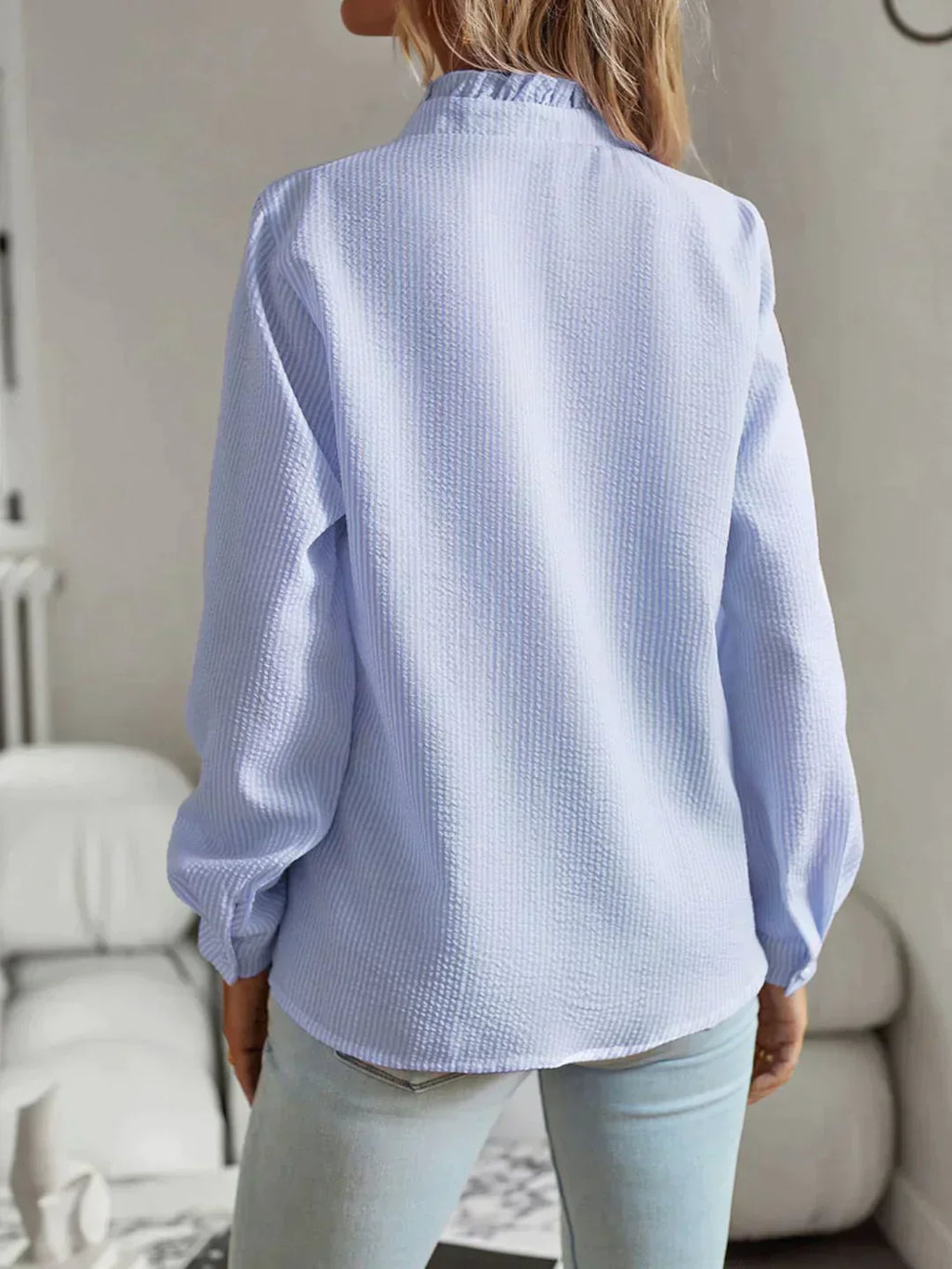 Well Tailored Shirt with a Graceful Silhouette