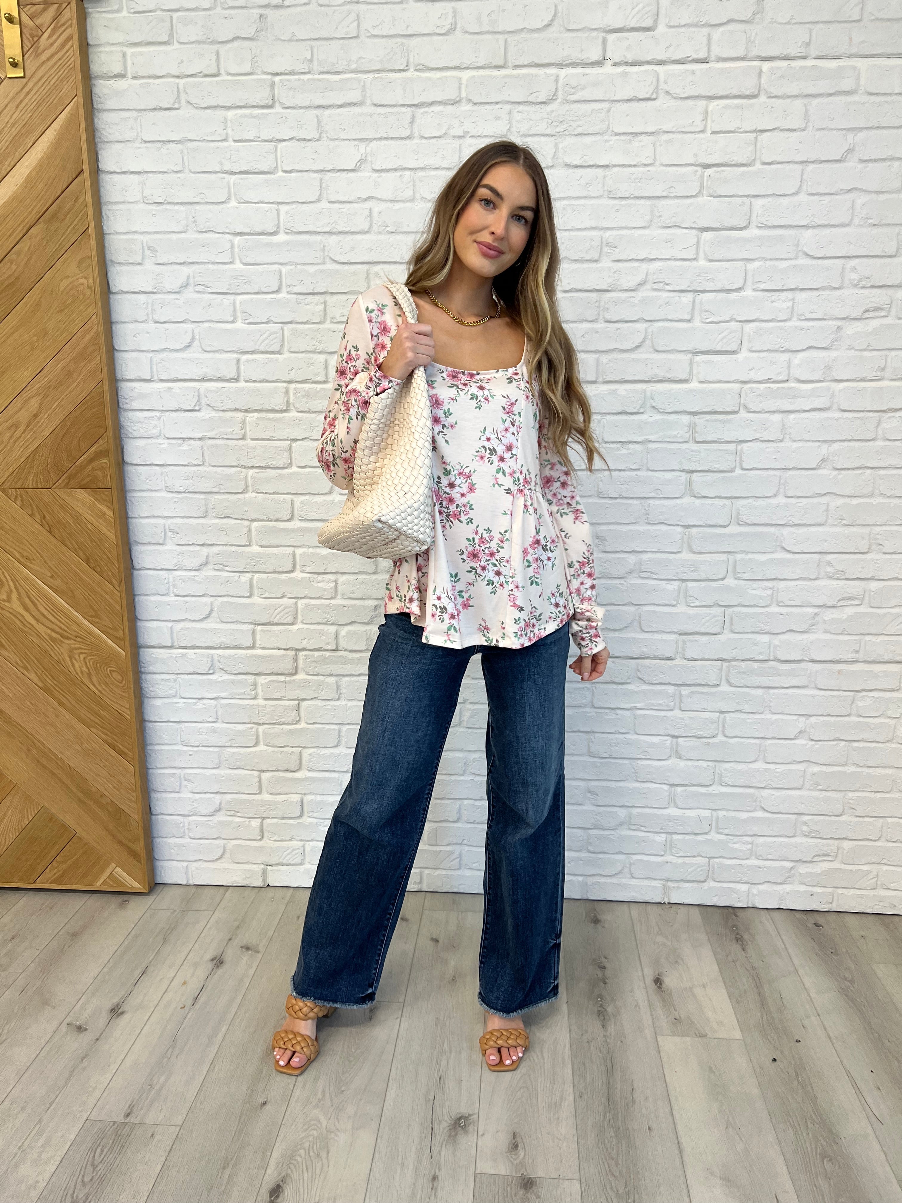Sophisticated Blouse with a Clean Classic Look