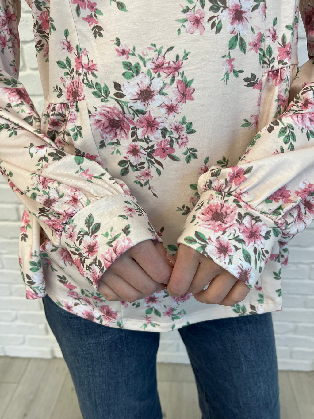 Sophisticated Blouse with a Clean Classic Look